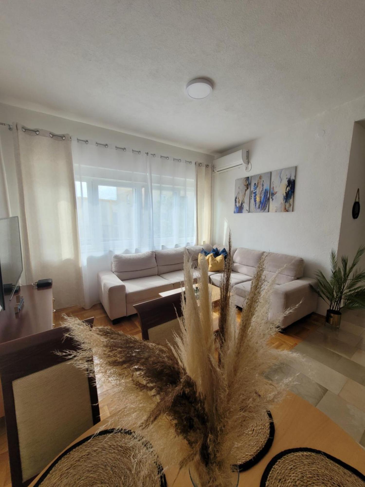 Apartman Natasa Τρέμπινιε Εξωτερικό φωτογραφία